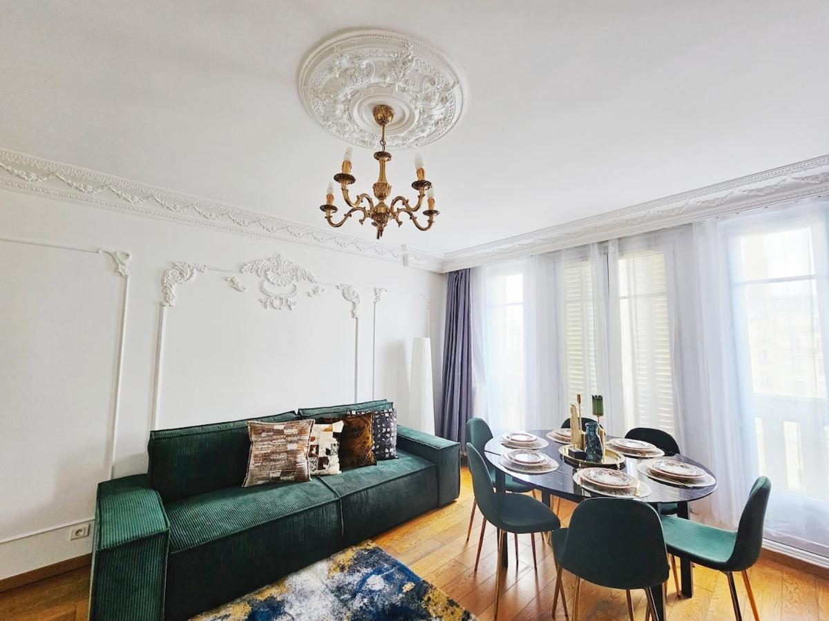 Grand Appt For 7p Center Appartement
