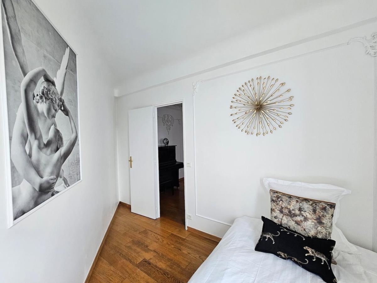 Grand Appt For 7p Center Appartement *