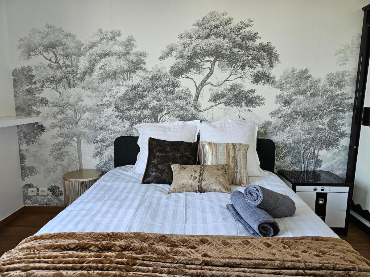 Grand Appt For 7p Center Appartement Paris